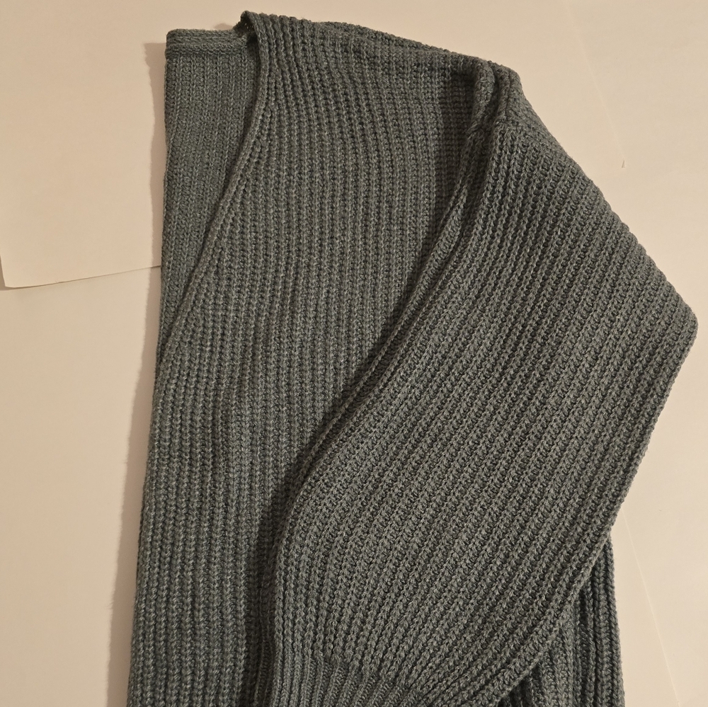 Gray Ribbed Knit Oversized Cardigan Sweater - Picture 2 of 4